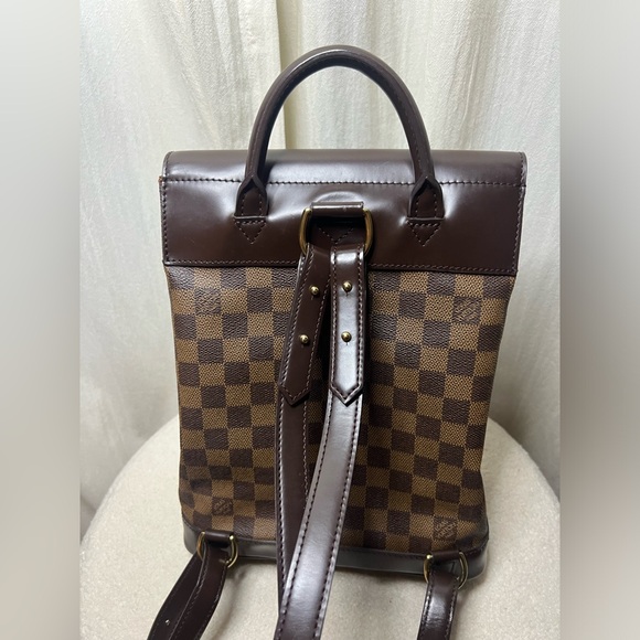 Louis Vuitton Soho backpack - Picture 2 of 12